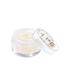 essence LIP CARE booster overnight lip mask