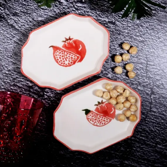 Ene qeramike katrore per meze, Ngjyra: Kuqe