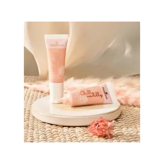 essence Chilly vanilly brightening under eye cream 01