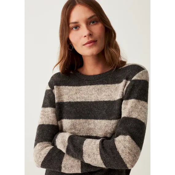 Maic per femra, Madhësia: XL, Ngjyra: E përzier
