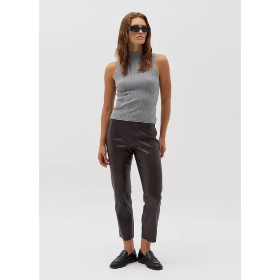Pantollona per femra, Madhësia: M, Ngjyra: Kafe
