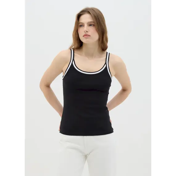 Maica per femra, Madhësia: XL, Ngjyra: E përzier,