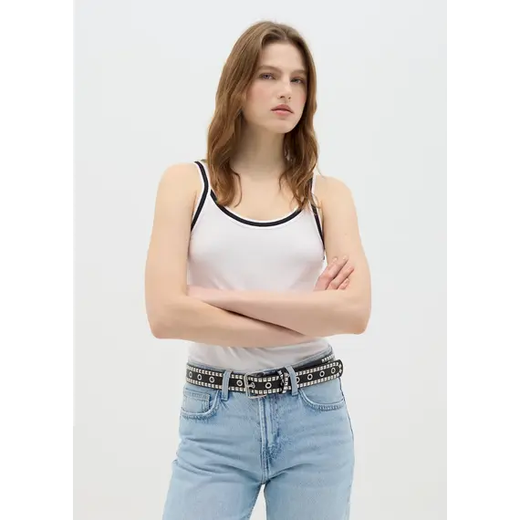 Maica per femra, Madhësia: XL, Ngjyra: E përzier